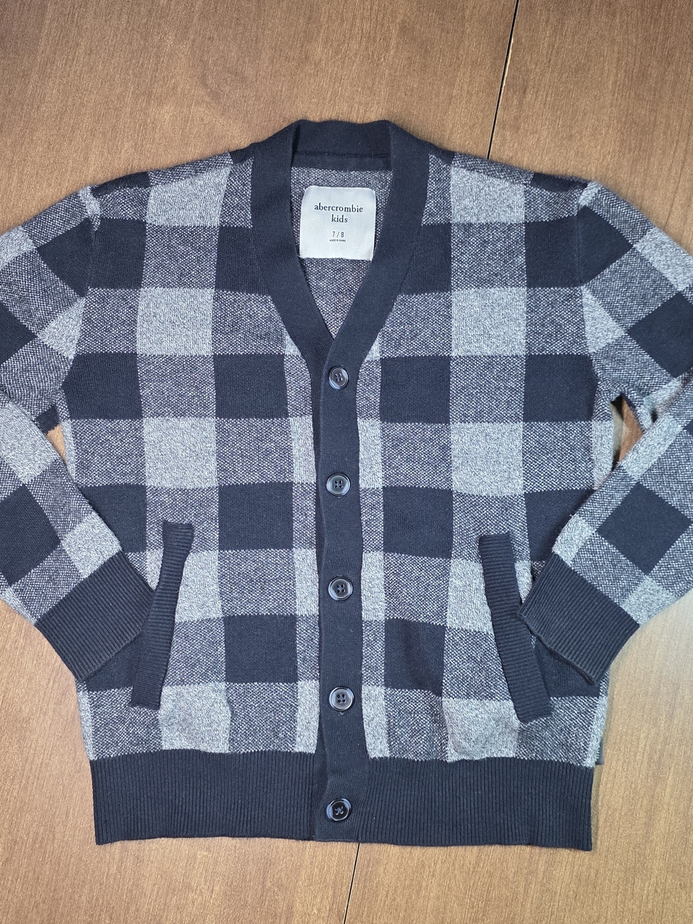 abercrombie kids Navy & Gray Plaid Button-Front Cardigan Size 7/8